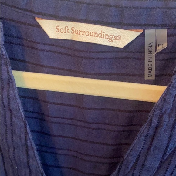 Soft Surroundings women’s size large petite  button up top - Picture 2 of 5